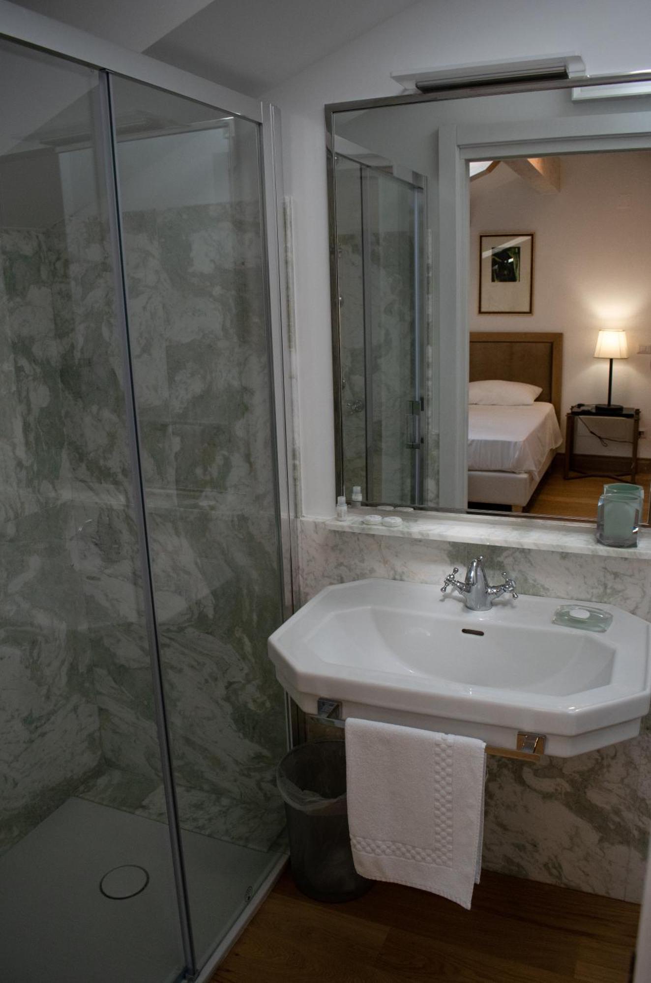 Residenza Balios Hotell Vaglio di Basilicata Exteriör bild